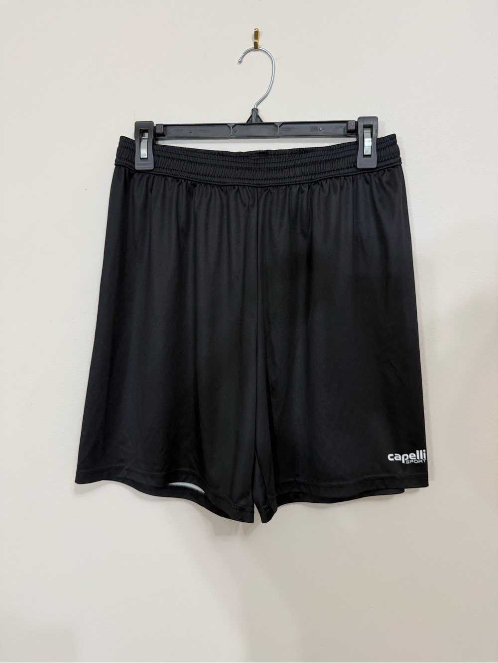 Capelli Sport Men’s Medium Black Athletic Shorts 100% Polyester.